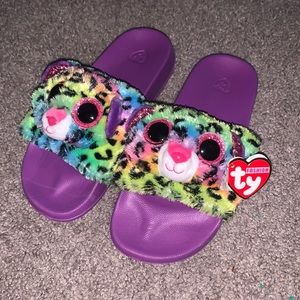 Girls sandals